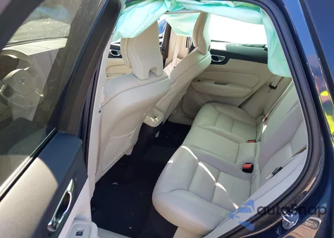 2023 Volvo Xc60 B5 Plus Bright Theme from USA, damaged, VIN YV4L12DN4P1254968